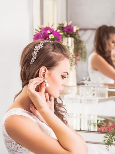Halo earrings for brides Melbourne