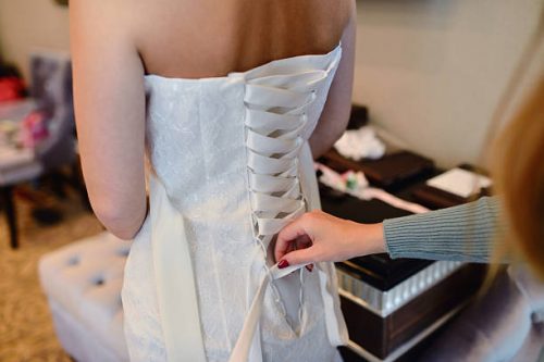 How to tie the back of a wedding dress – Leah S Designs