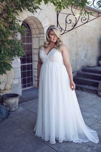 Simple plus size gown Andrea
