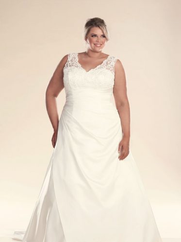 leah s designs Plus size wedding dress with straps