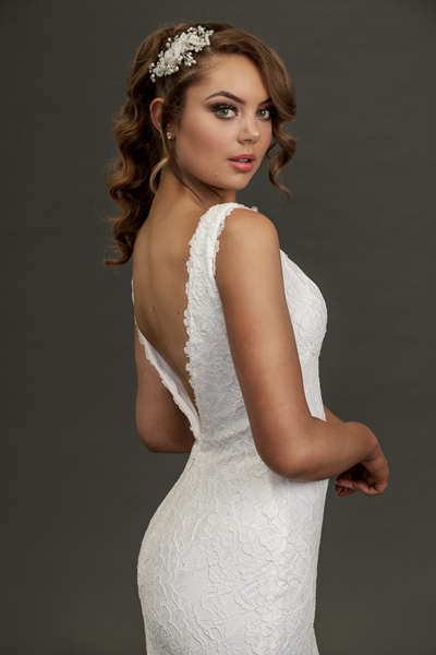 Eildon backless low-back style