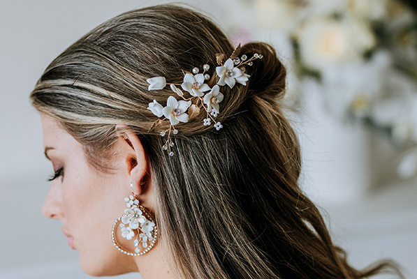 bridal gown hair accessories