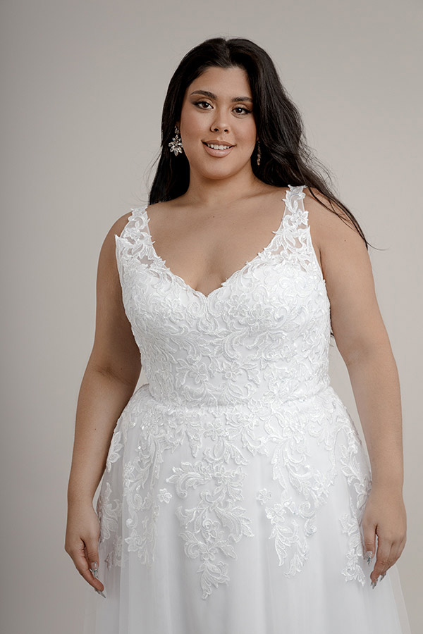 Casual wedding dress in white