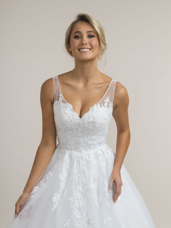 White lace wedding dress Leah S designs Melbourne