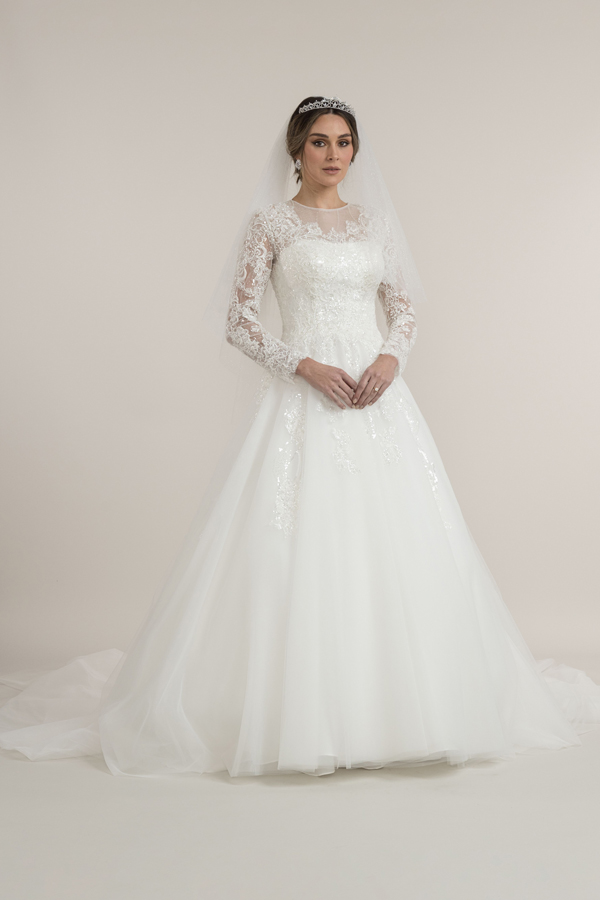 Wedding dress ballgown with sleeves