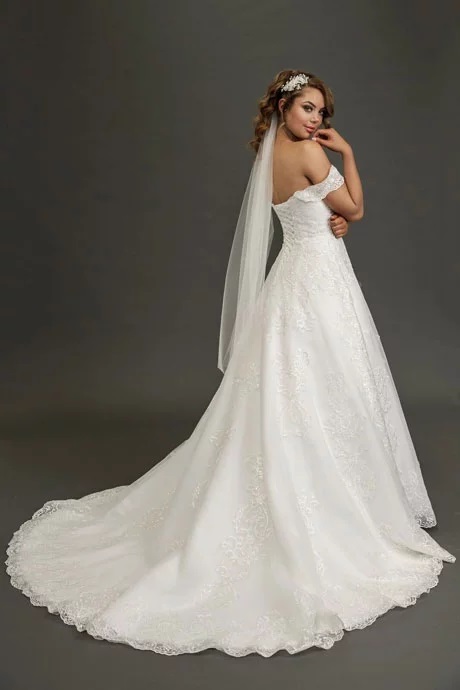 Bridal gowns in Melbourne Leah S Designs