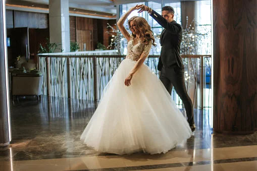 Train less wedding dresses great for dancing