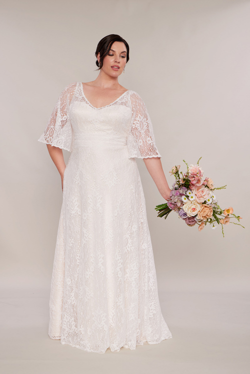 Lace wedding dress with 3/4 sleeve