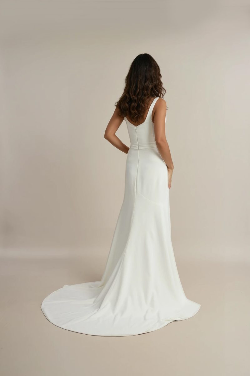 Charlotte Back Socails