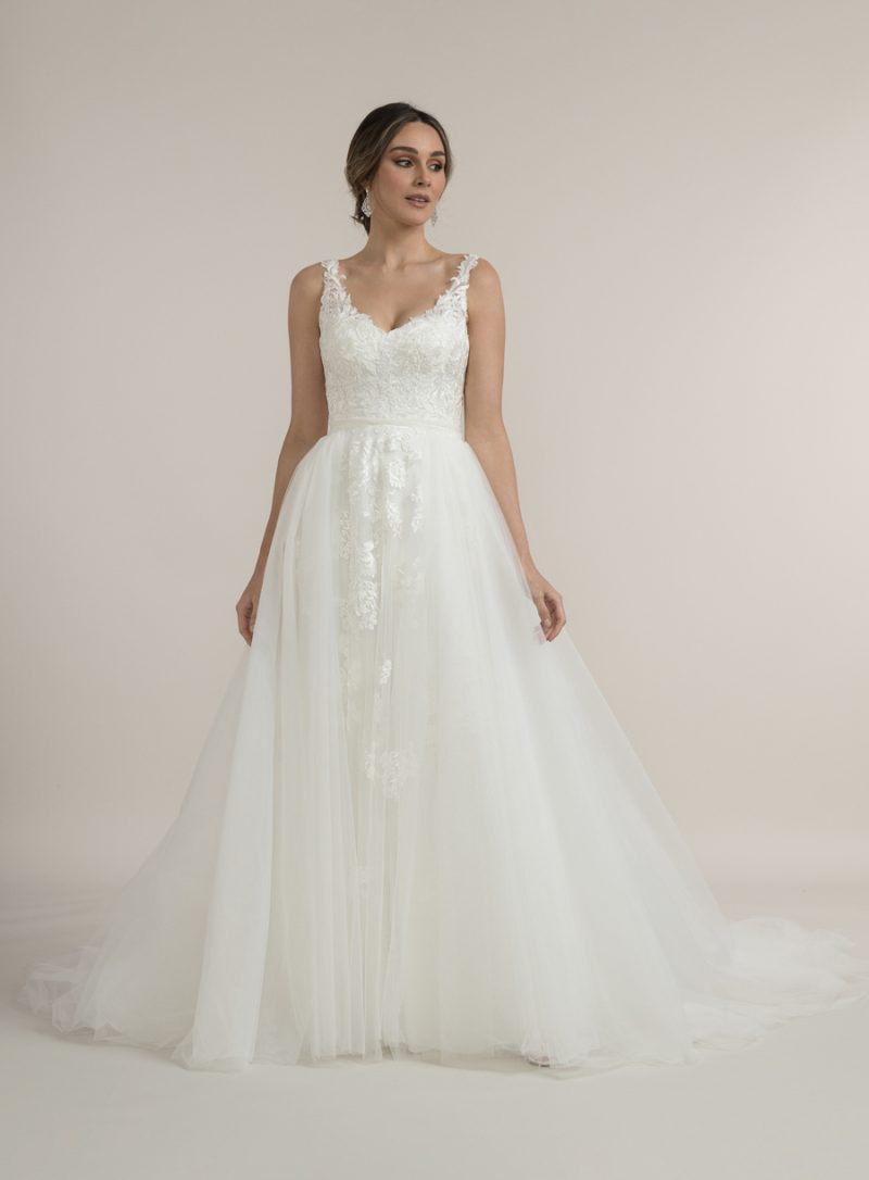 Divine floral lace A-line wedding dress