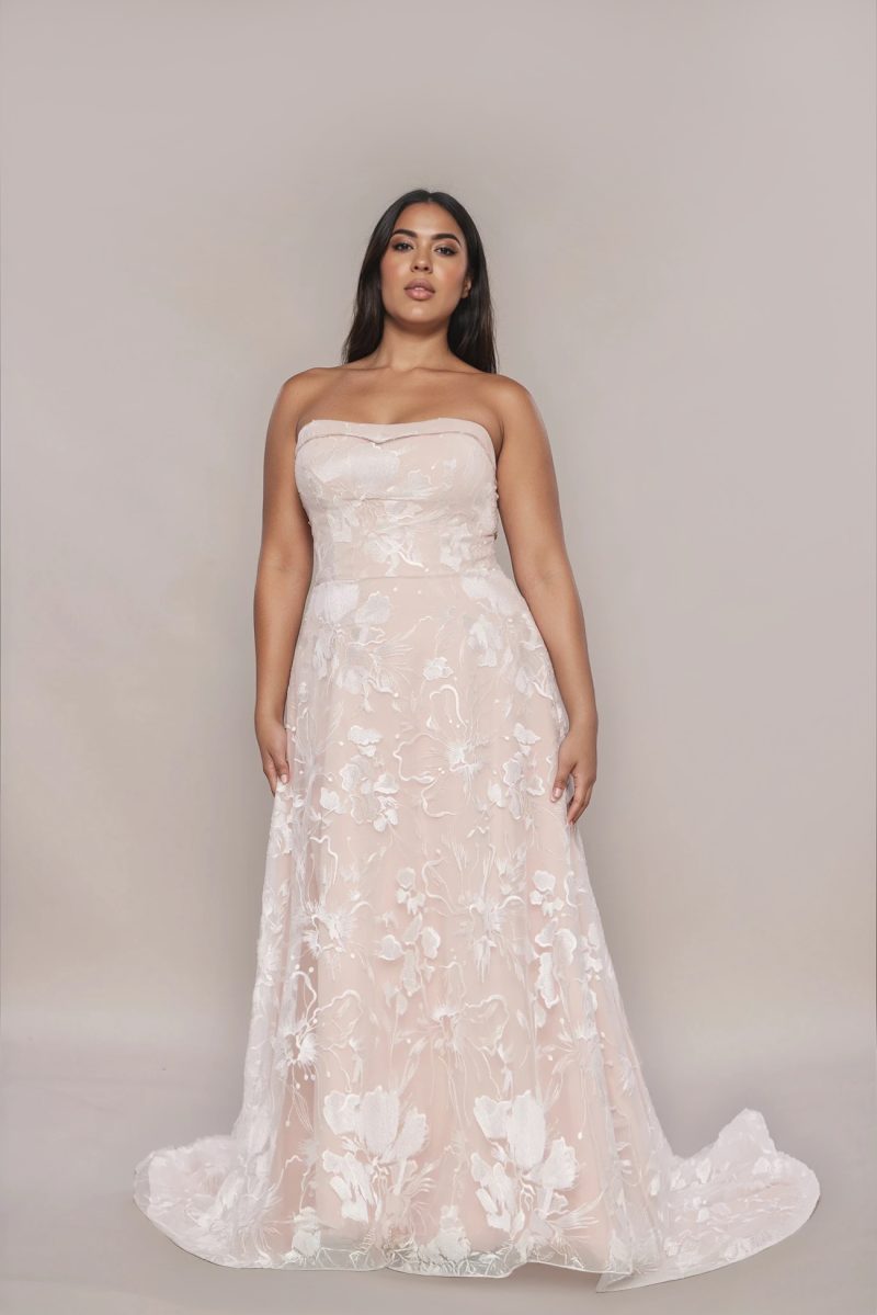 Eloise Plus Size Wedding Dress