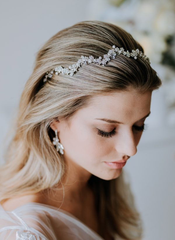 Zigzag bridal hair vine