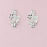Floral pretty earrings