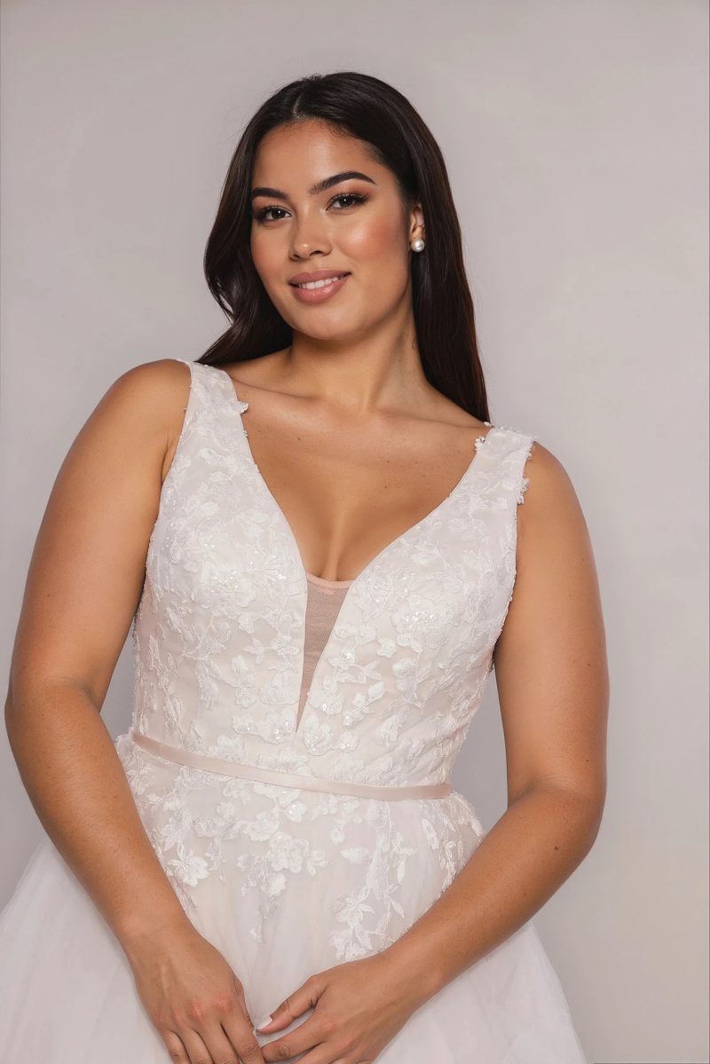 Phoebe Dress In Blush