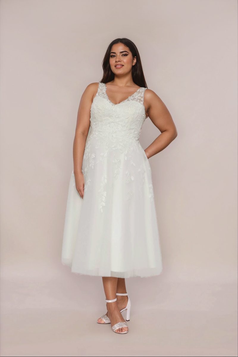 Three Quarter Length Wedding Dress