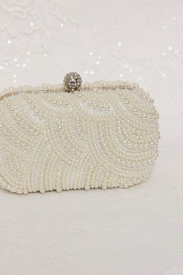 Pearl Bridal Cluch