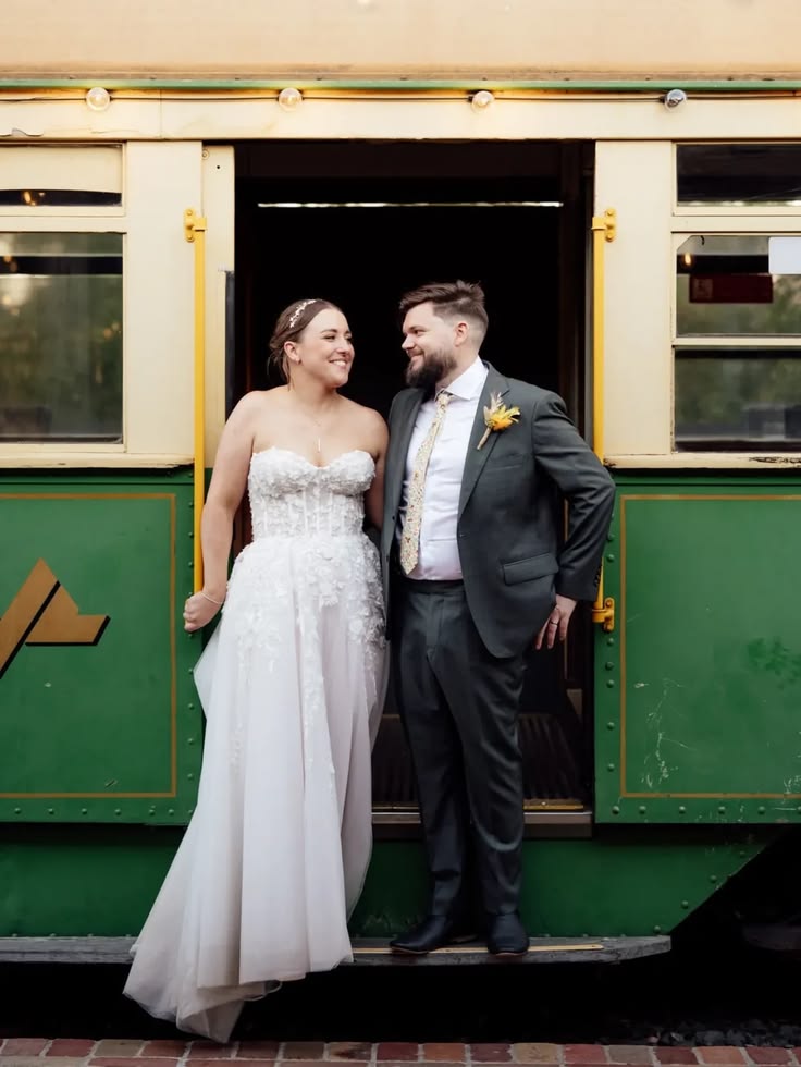 Real Weddings At Leah S Designs