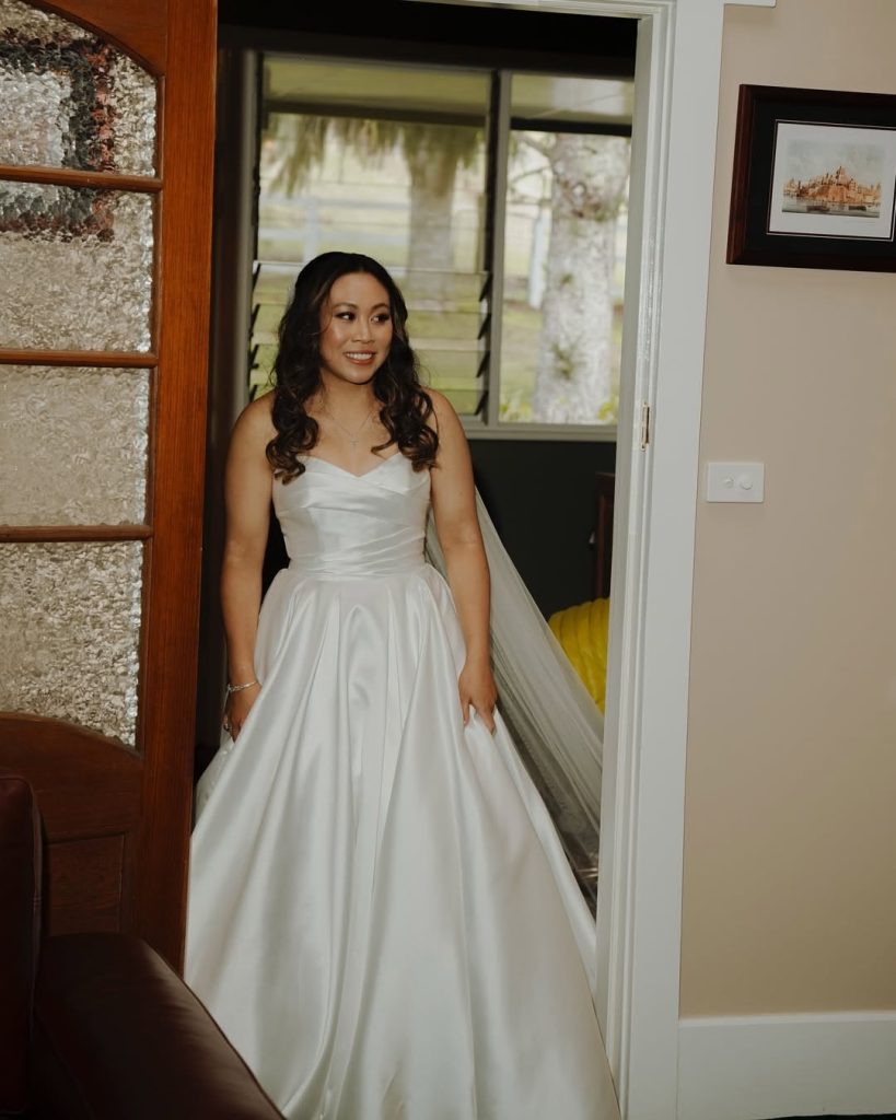 Leah S Real Weddings Scarlet Dress