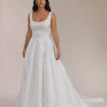 Levi Dress Front details