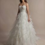 Venice Wedding Dress With Ruffled Skirt