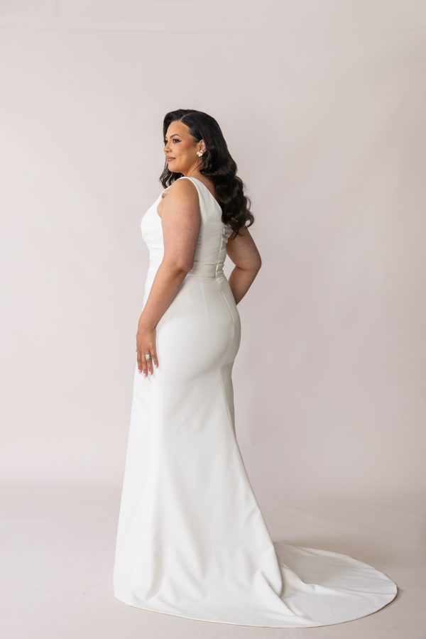 Fitted Wedding Dress Ora