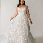 Plus Size Lace A Line Wedding Dress