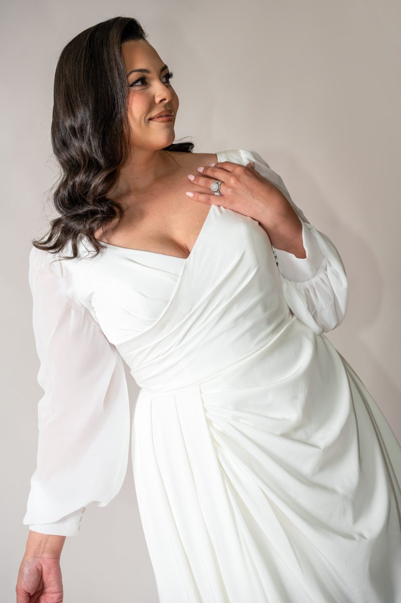 Simple Wedding Dress With Sleeves Valentina